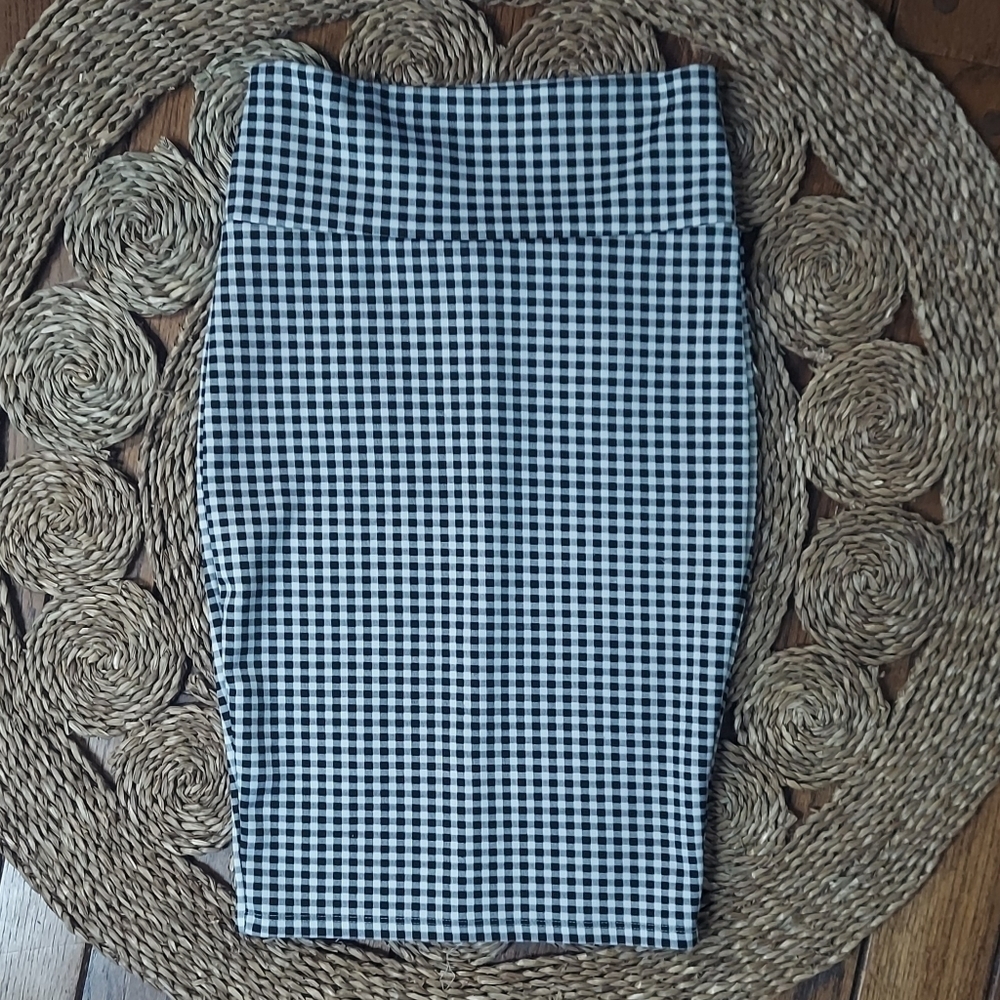 Silhouette NYC Gingham Pencil Midi Skirt